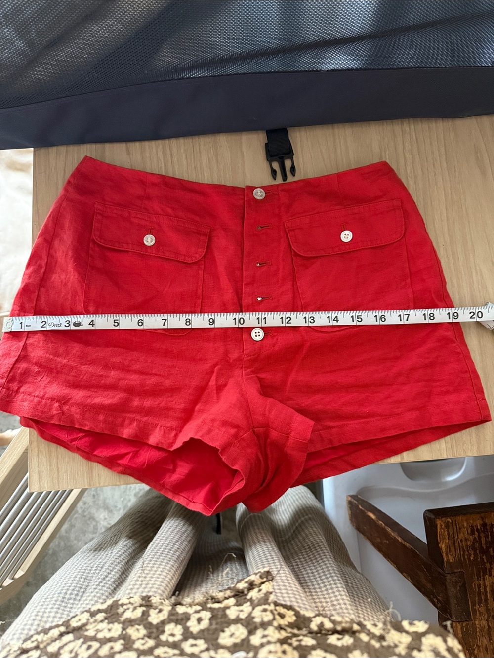DOEN DARLING Scarlet High-Rise Button-Front Linen Shorts - Picture 6 of 8